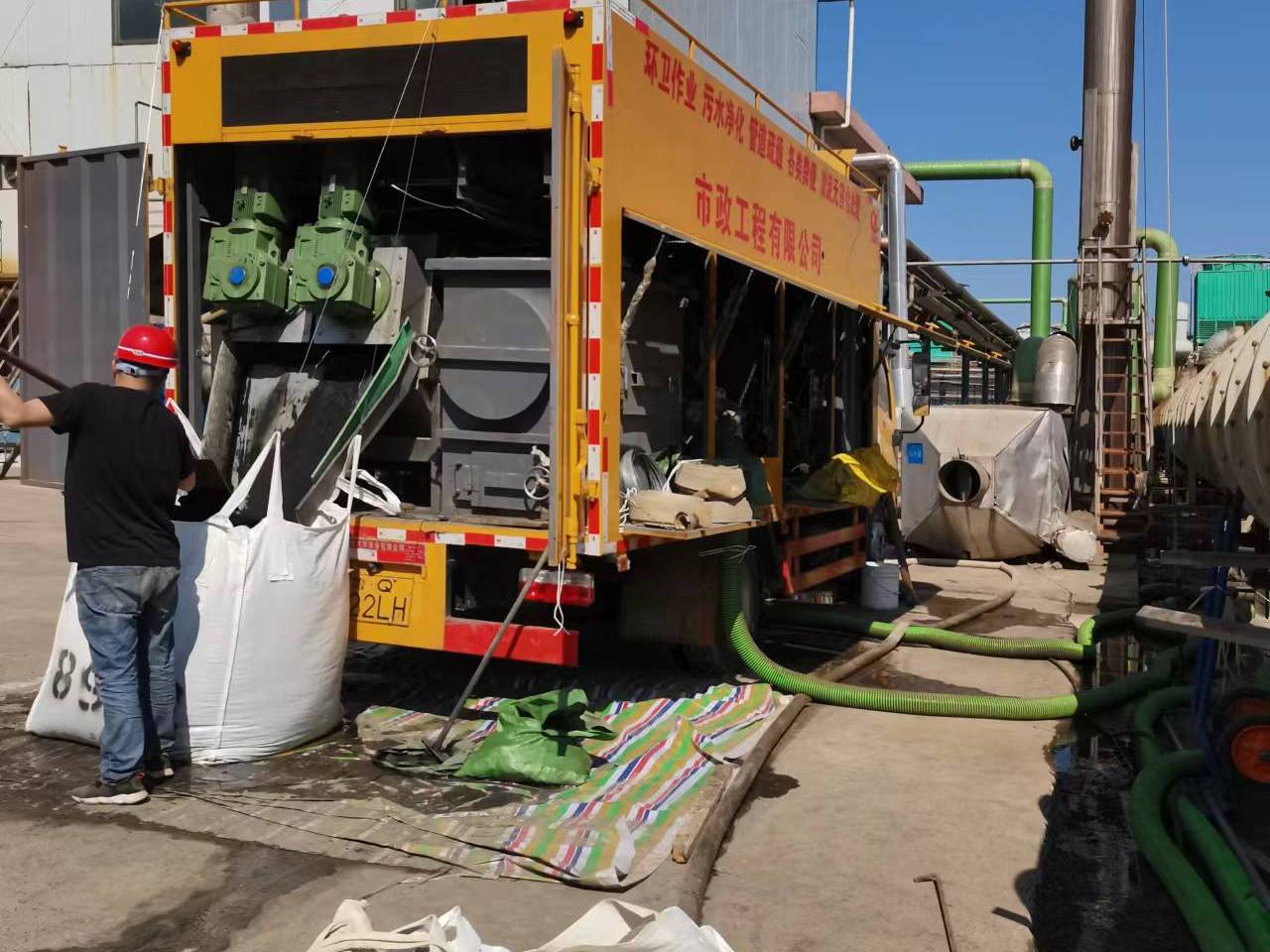 四川淤泥压干处理